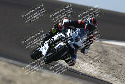 media/Nov-02-2025-Lets Ride (Sun) [[f7a3caa734]]/B Group/1220pm (Turn 2 Outside)/